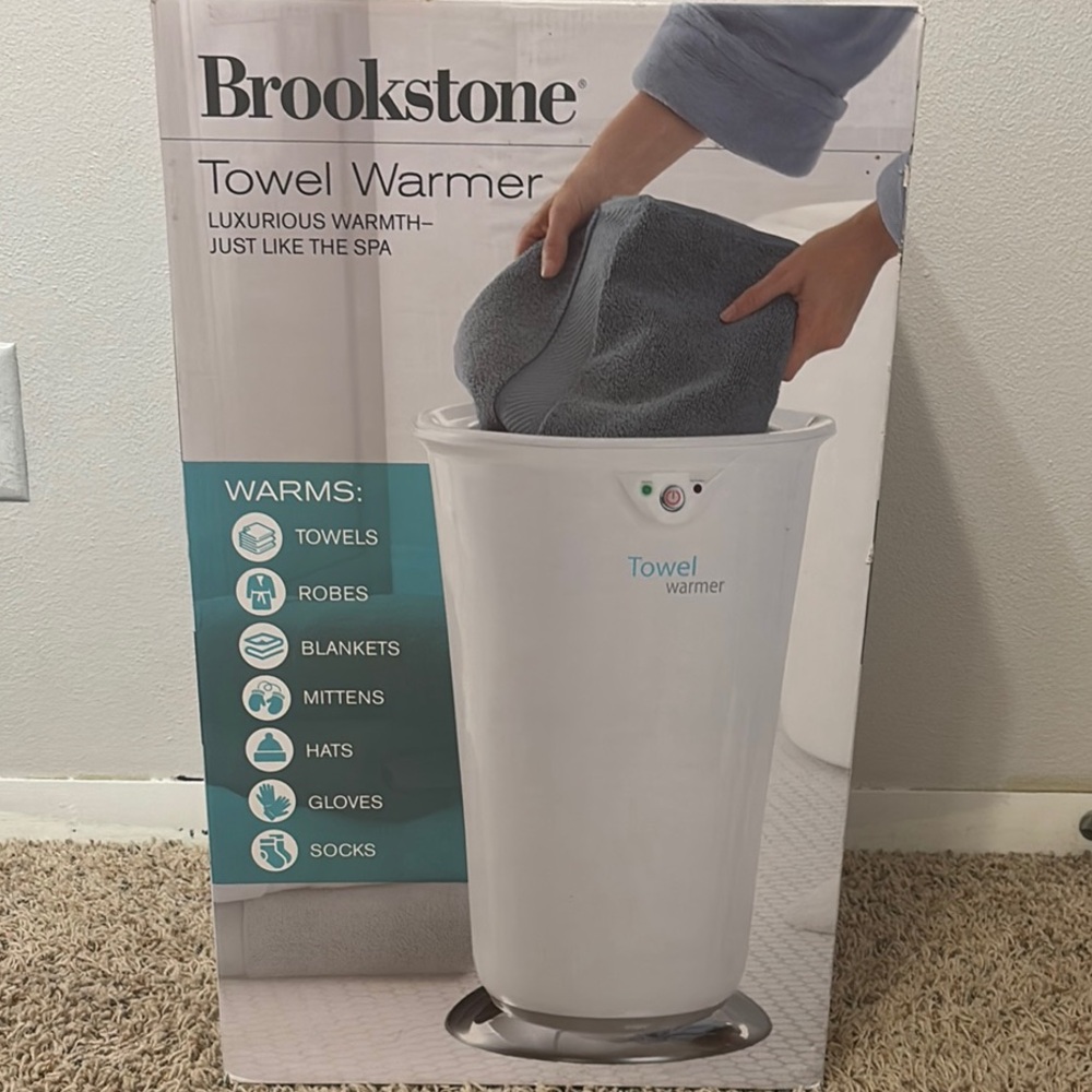 Brookstone luxurious Spa-Style Towel Warmer
